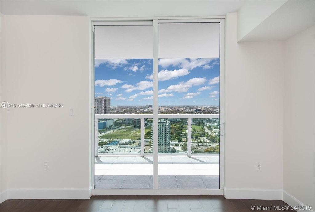 1800 N Bayshore Dr - Photo 1