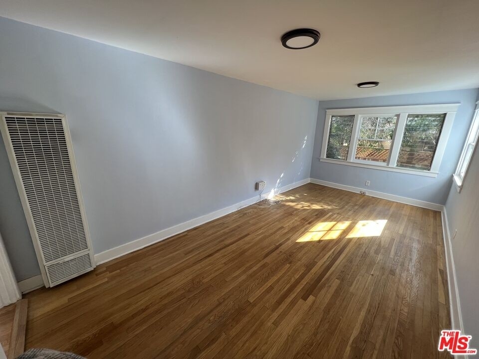 836 Pacific St - Photo 8
