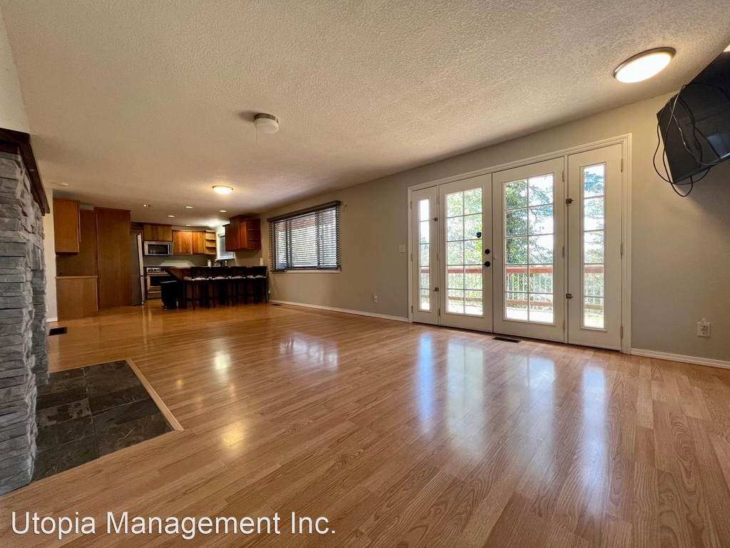 1061 Sw Chastain Dr. - Photo 10