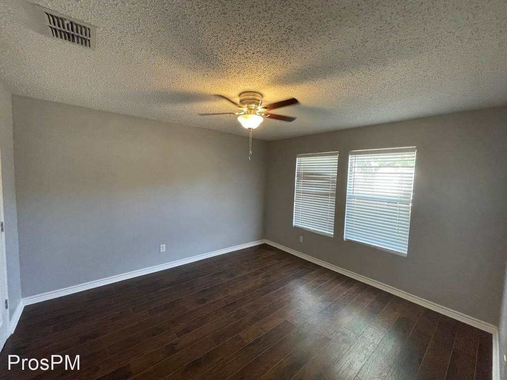 8513 Swan Park - Photo 7