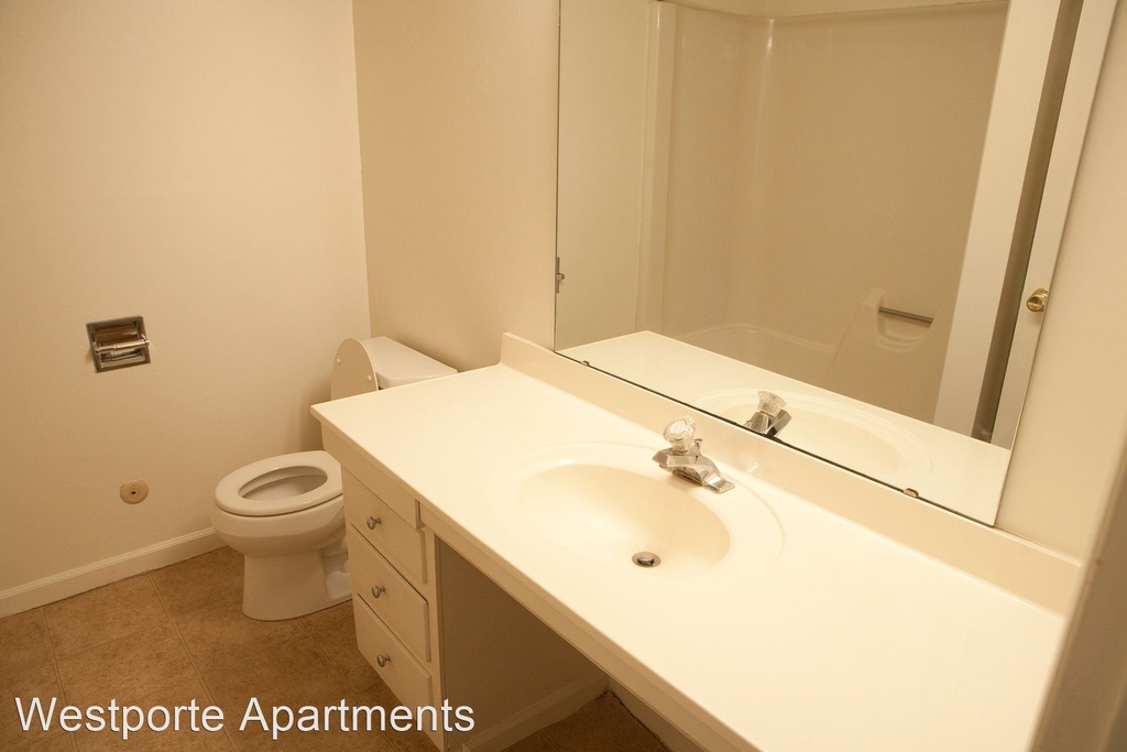 2805 W Larchmont Lane - Photo 8