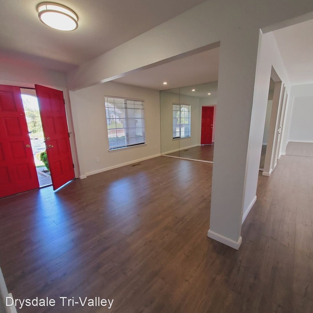 1863 Yolanda Circle - Photo 12