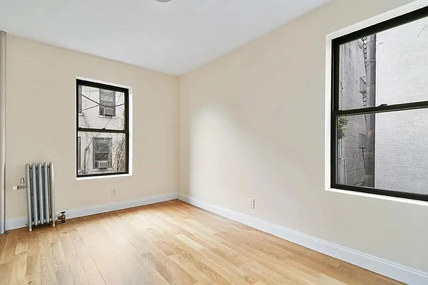 West 11th & 7th Ave - Photo 1