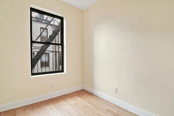 West 11th & 7th Ave - Photo 6