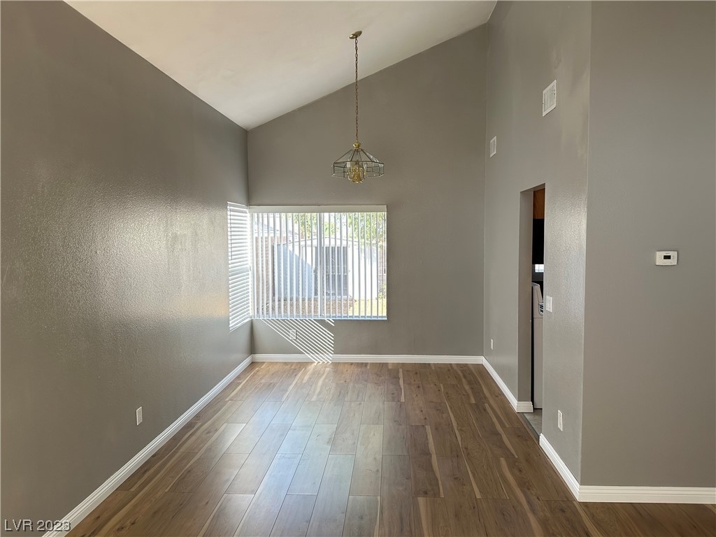 7590 Isley Avenue - Photo 3