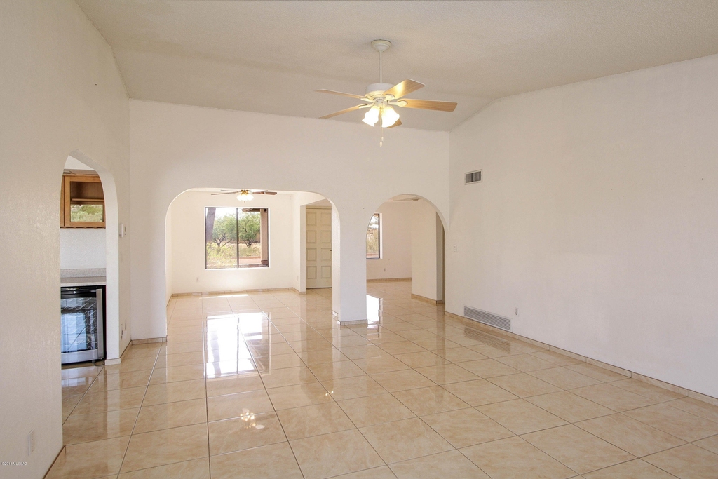 4410 N Circulo De Las Chacras - Photo 2