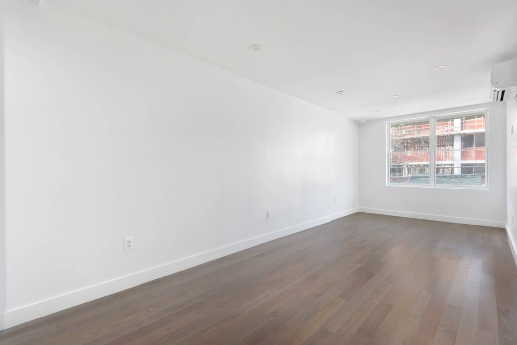 460 East New York Ave - Photo 2