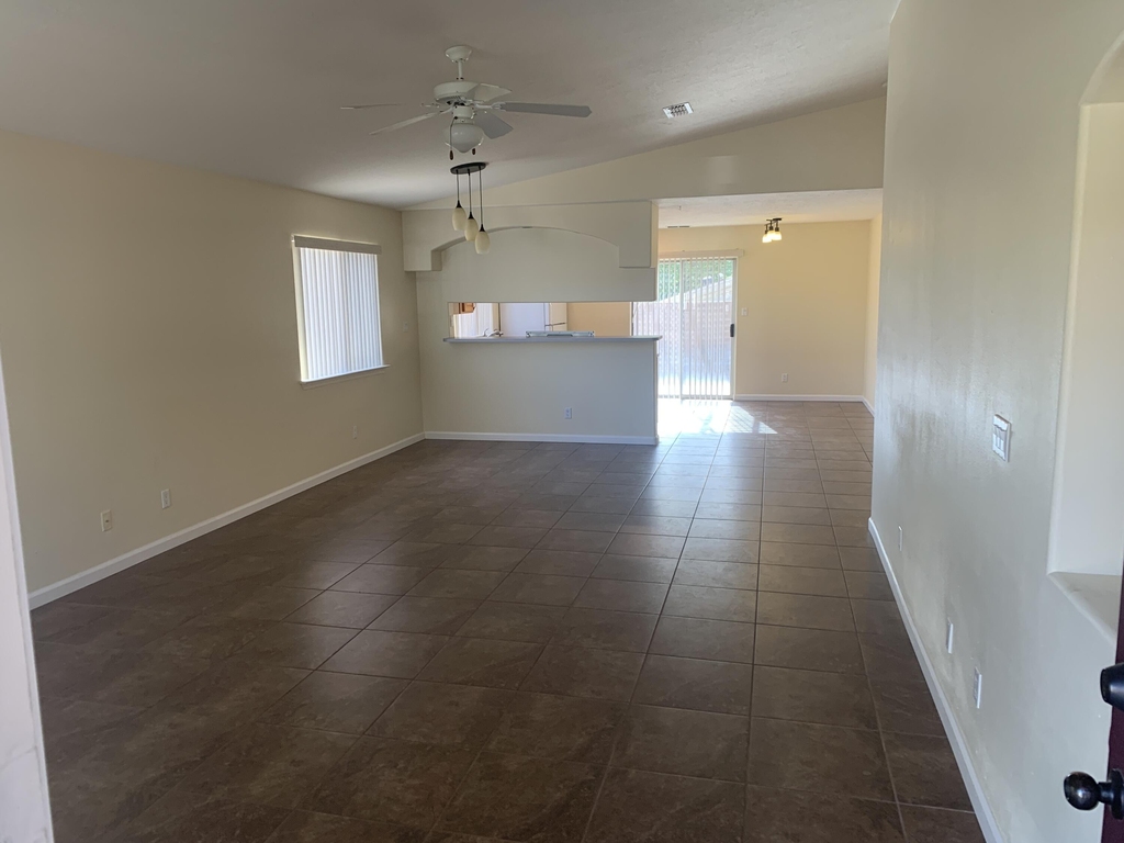 8301 Santa Clarita Street Ne - Photo 2