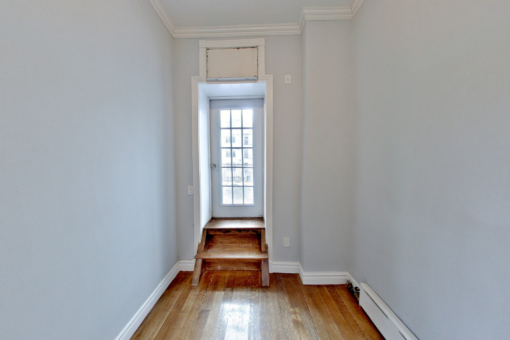  424 West 51st Street - Photo 7