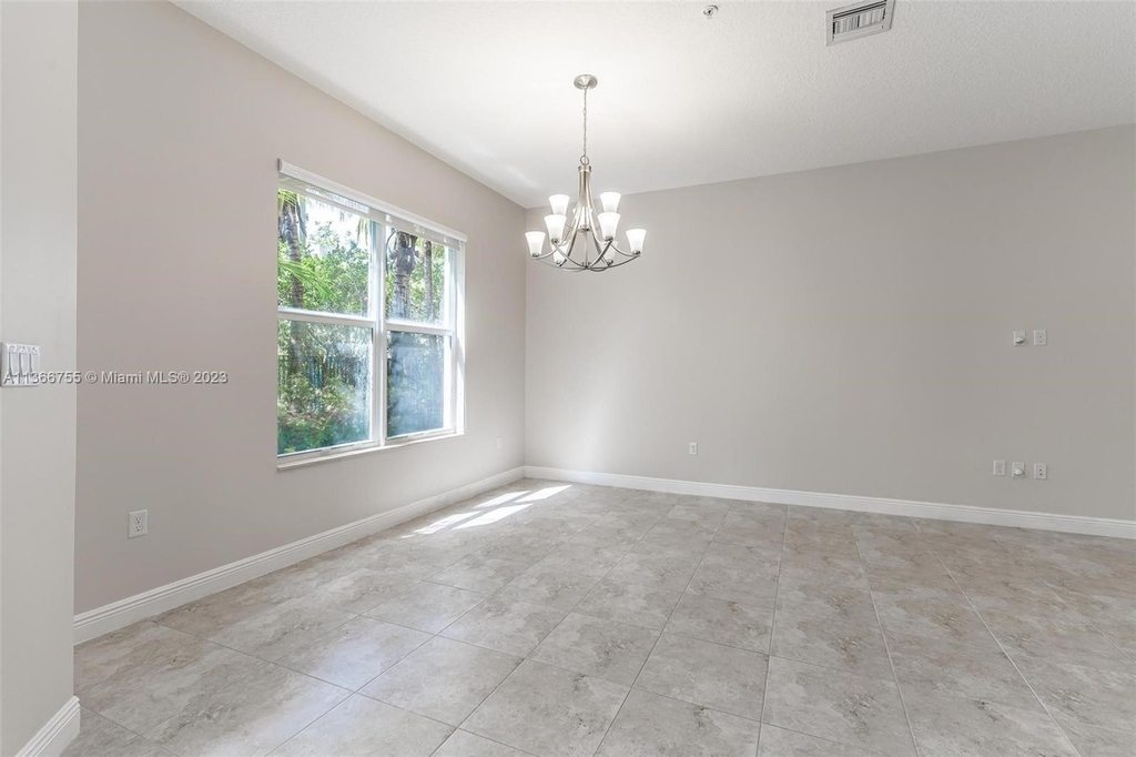 12426 Nw 17th Ct - Photo 9