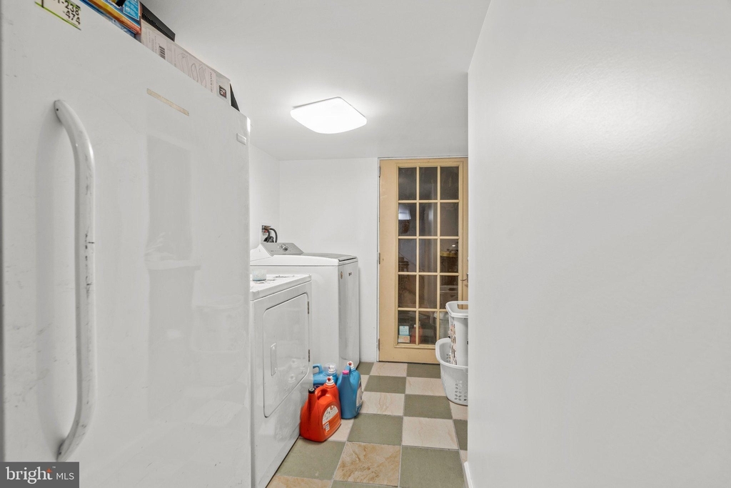 6533 N Camac Street - Photo 14