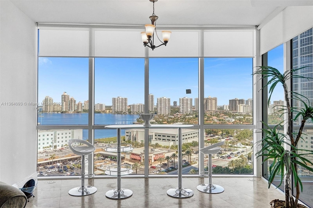 18101 Collins Ave - Photo 18