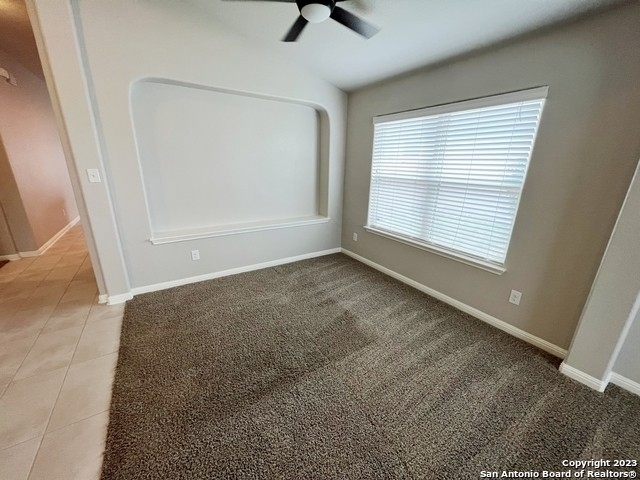 8010 Lovela Bend - Photo 3