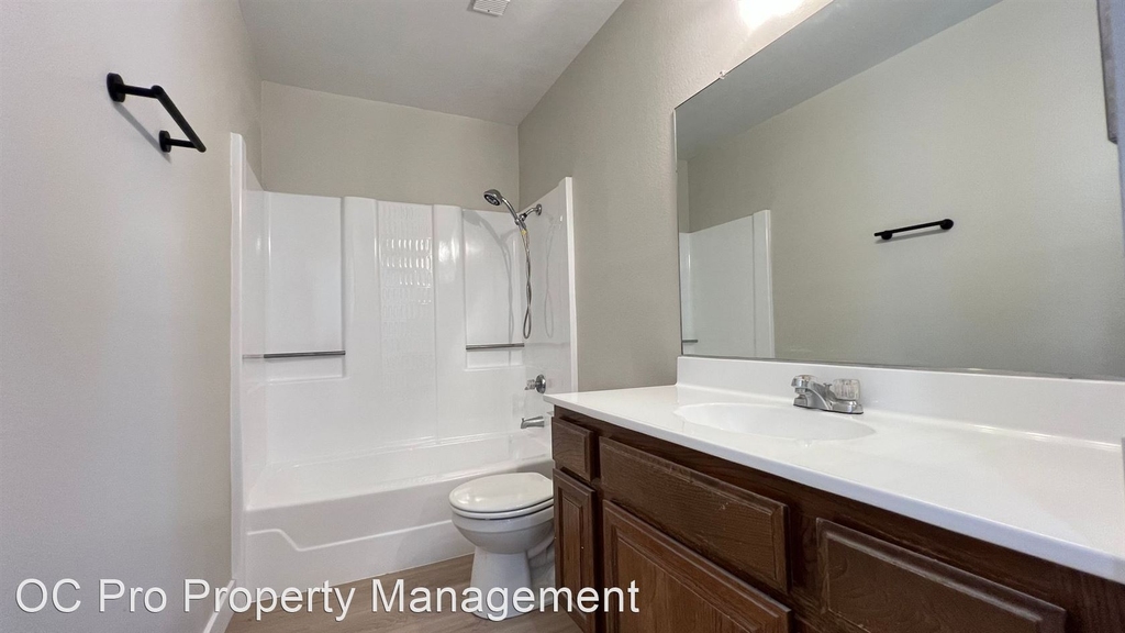 15138 Moir Court - Photo 10