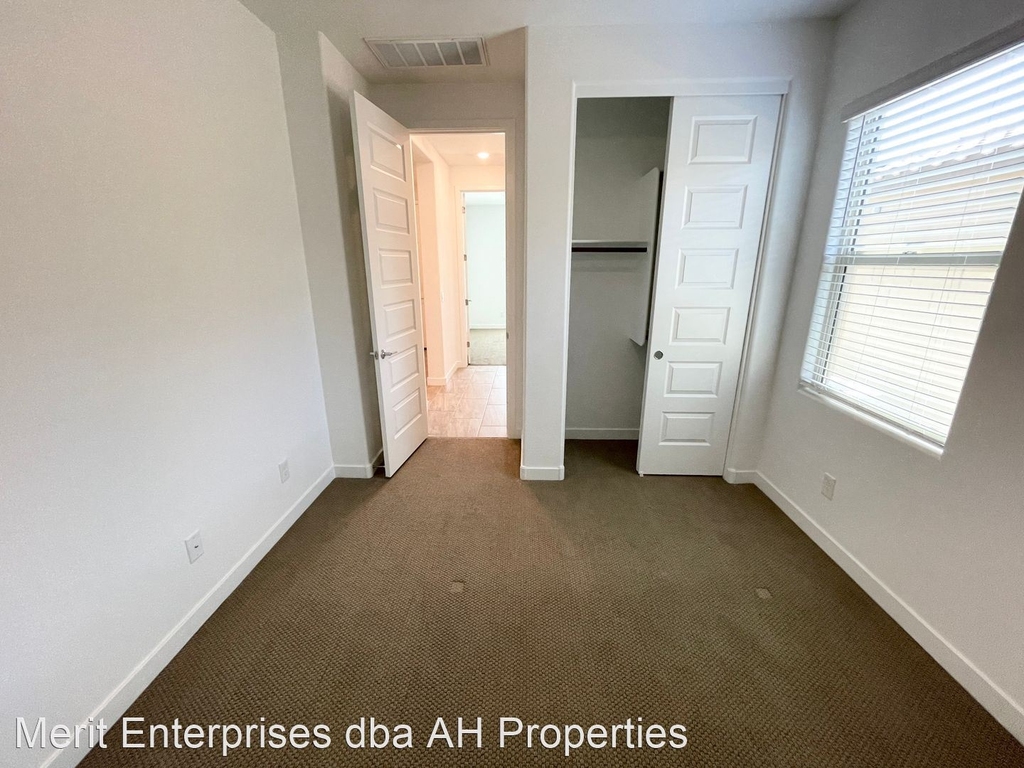 14540 W Bloomfield Rd - Photo 10