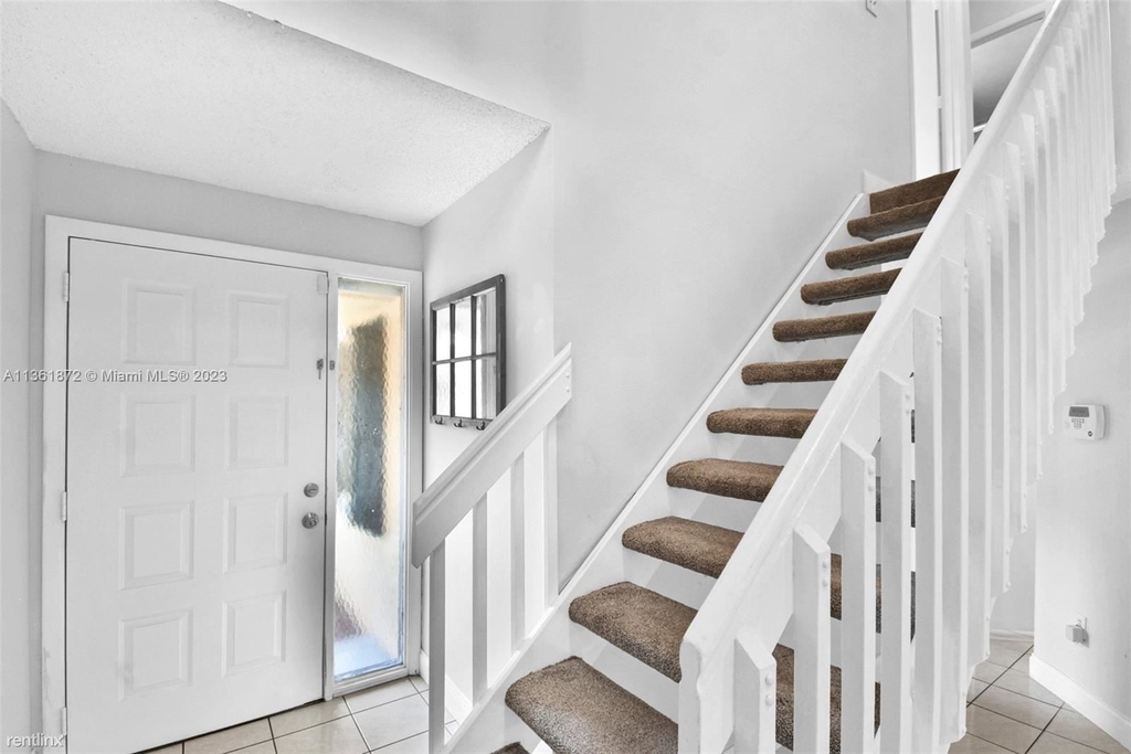 11243 Sw 9th Ct - Photo 1