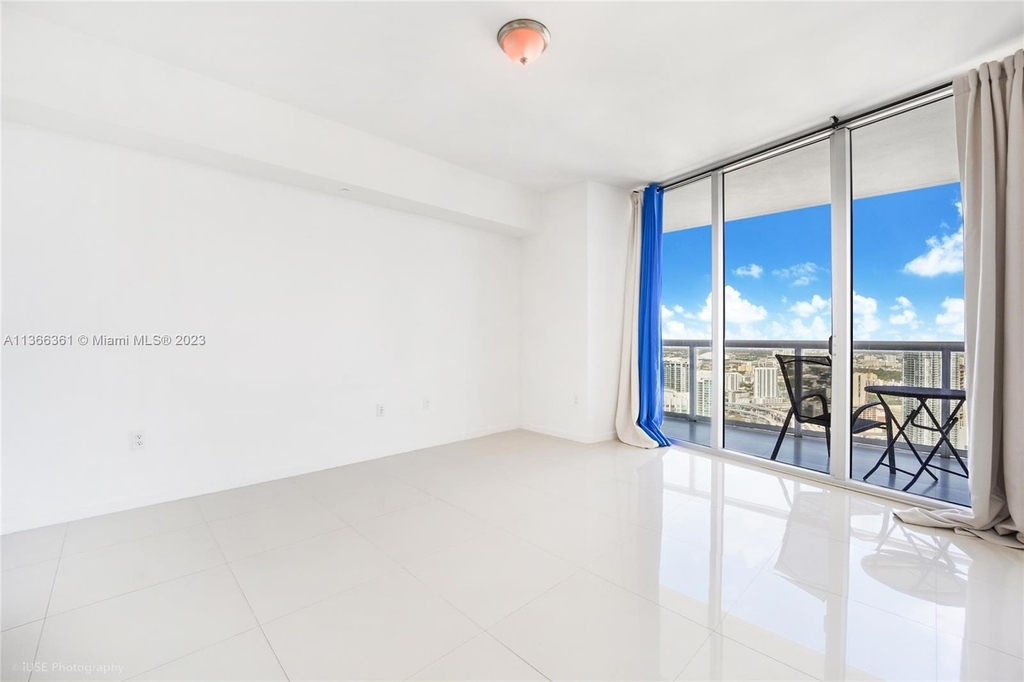 465 Brickell Ave - Photo 5