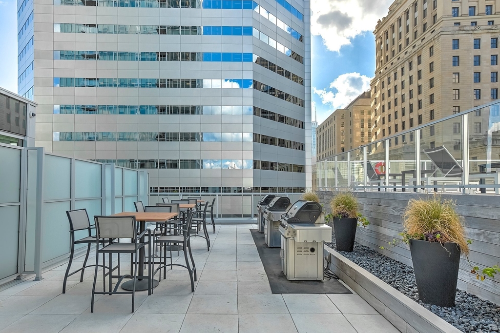 495 Av. Viger O. #2105 - Photo 20