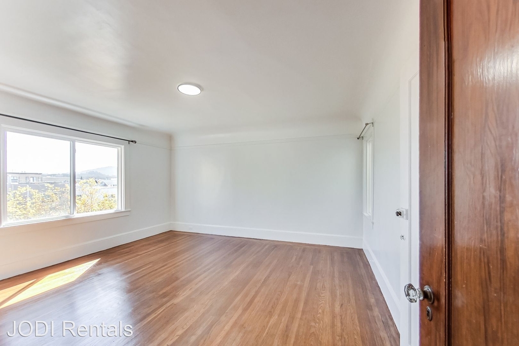 524 39th Ave - Photo 21