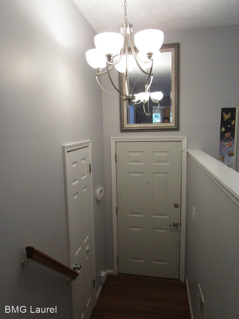 893 Bayridge Dr - Photo 1