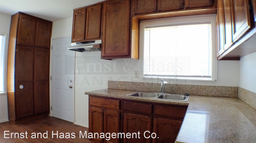 6675 Lime Ave. - Photo 10