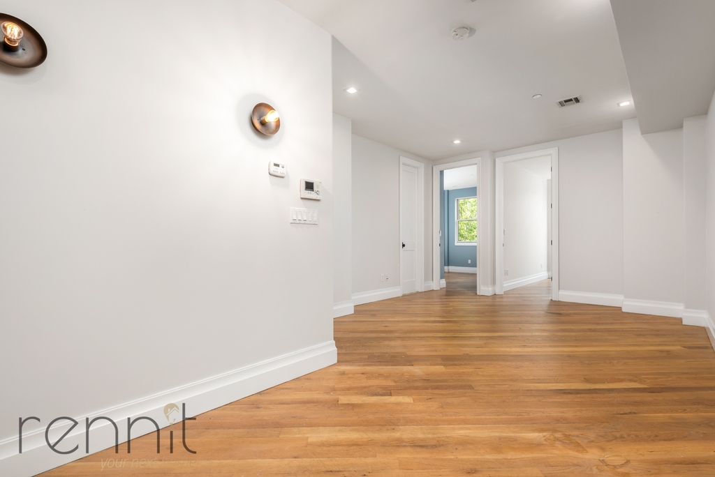 1028 Madison Street - Photo 2