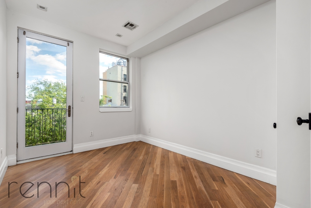1028 Madison Street - Photo 5