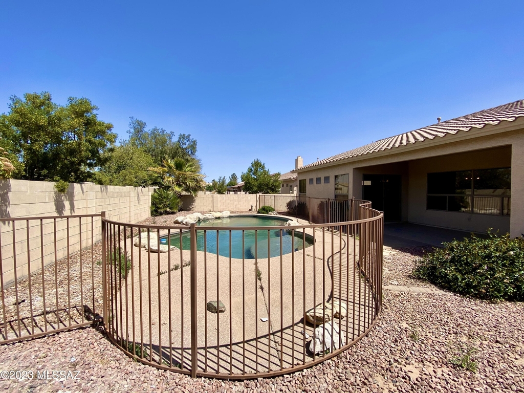 8803 N Yellow Moon Drive - Photo 37