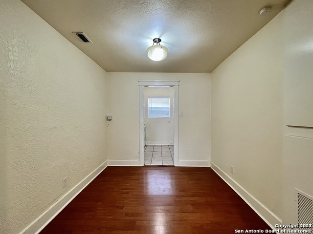 1535 W Woodlawn Ave - Photo 6