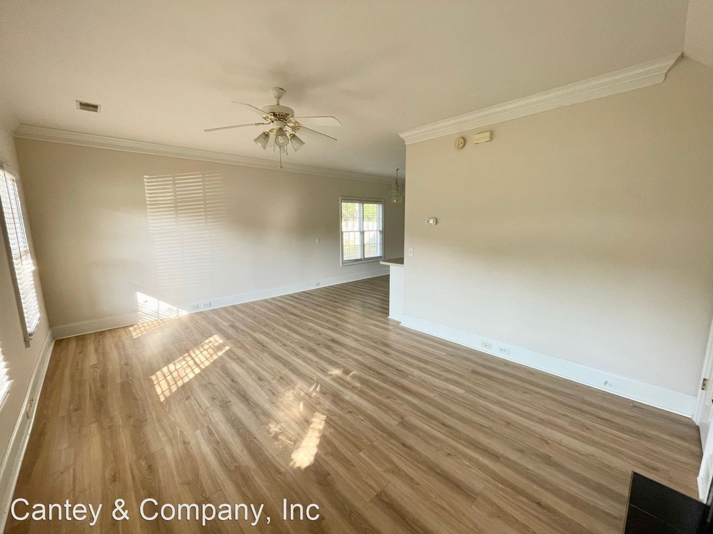 205 Ivy Park Lane - Photo 2