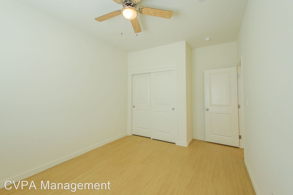 8910 Hills View Dr - Photo 10