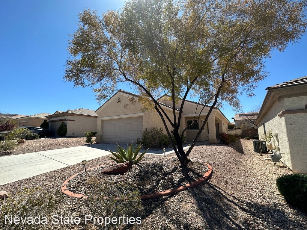 2855 Sapphire Desert Dr - Photo 22