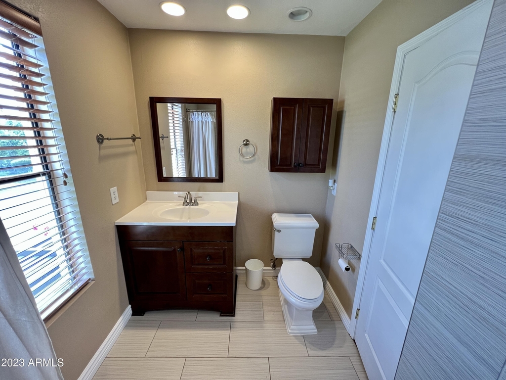 1808 E Frier Drive - Photo 6