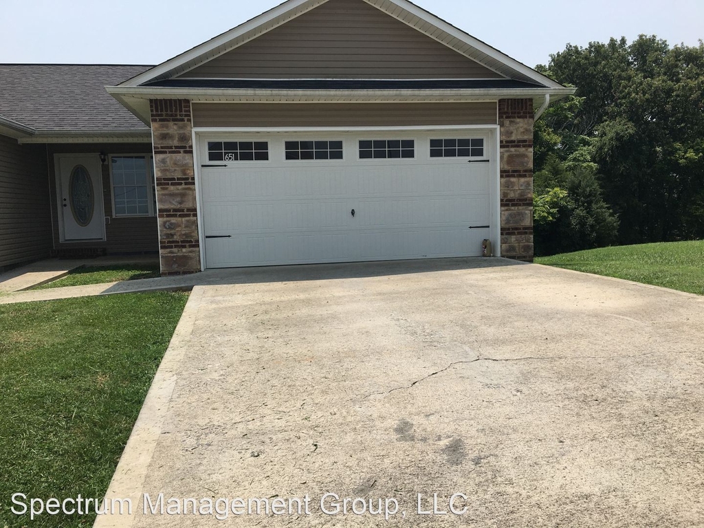 651 Privet Drive - Photo 1