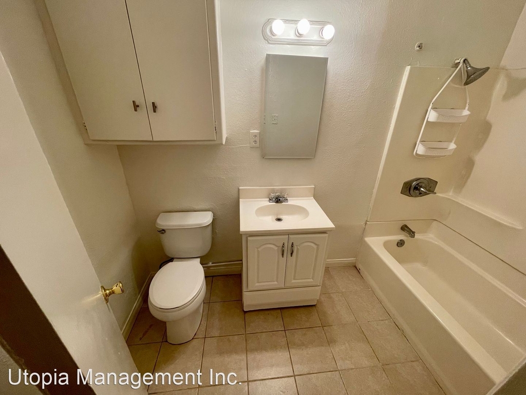 114 W 1st Ave - Photo 14