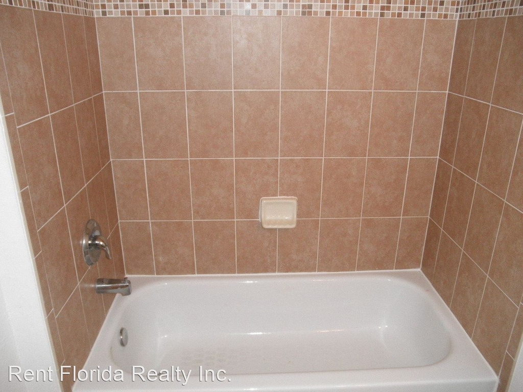 909 Pipers Cay Drive - Photo 9