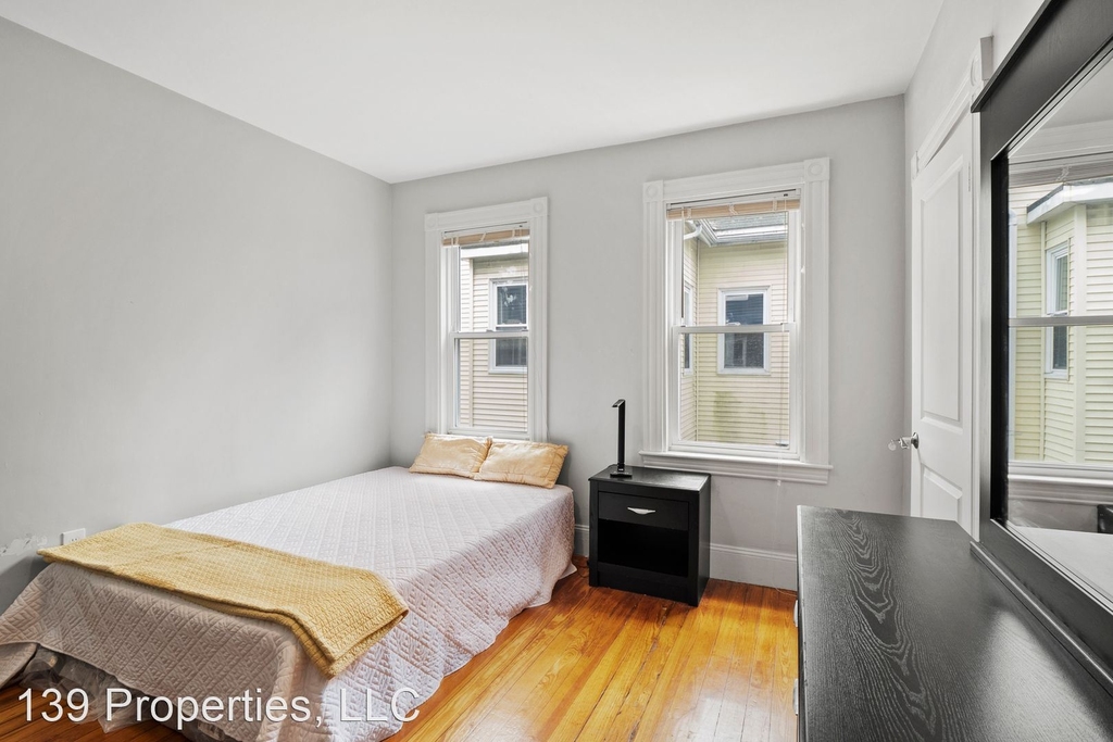 139 Adams Street - Photo 13