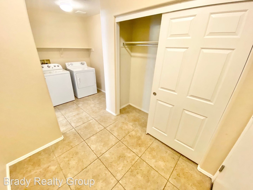 6868 Sky Pointe Drive #1035 - Photo 6