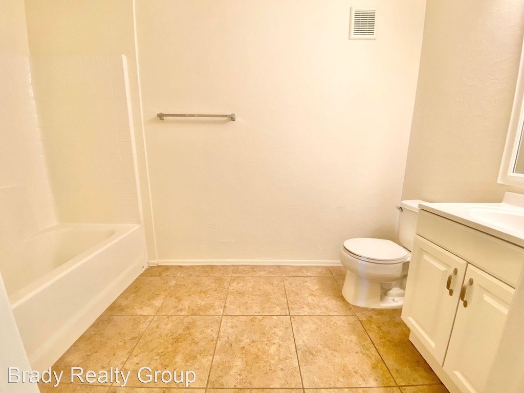 6868 Sky Pointe Drive #1035 - Photo 12