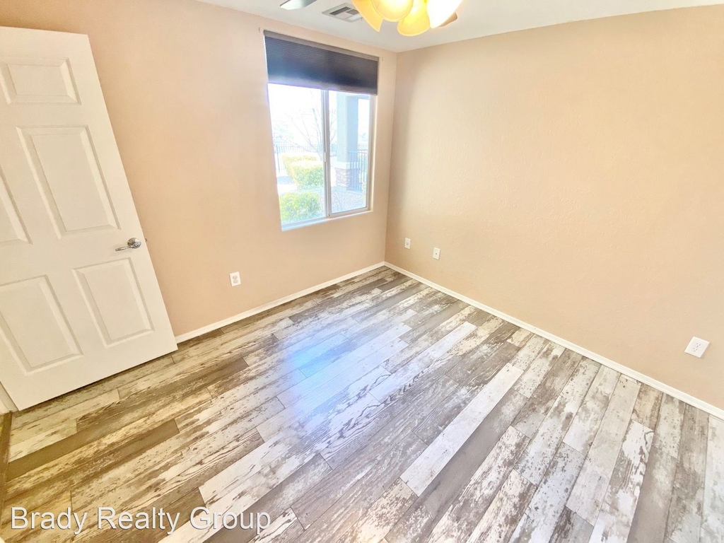 6868 Sky Pointe Drive #1035 - Photo 8