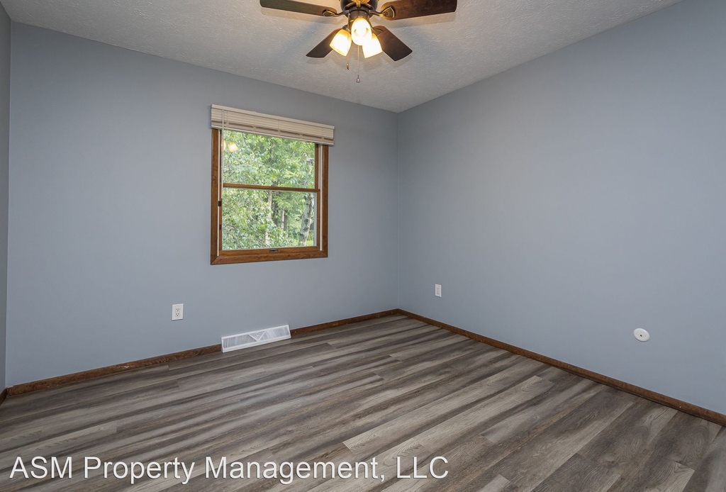 7372 Liberty Road - Photo 28