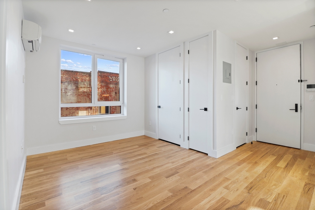 596 Metropolitan Avenue - Photo 1