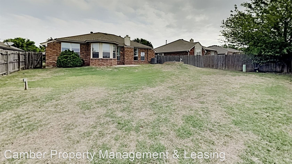 2212 Sw 141st Place - Photo 17