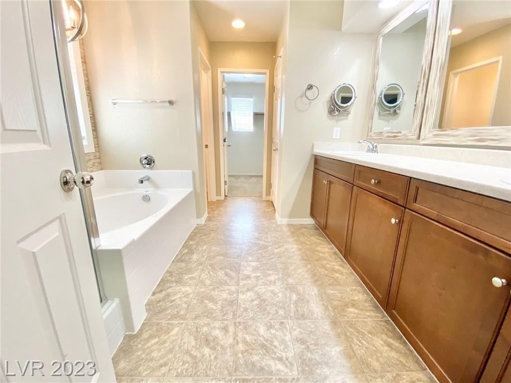 10758 Wrigley Field Avenue - Photo 29