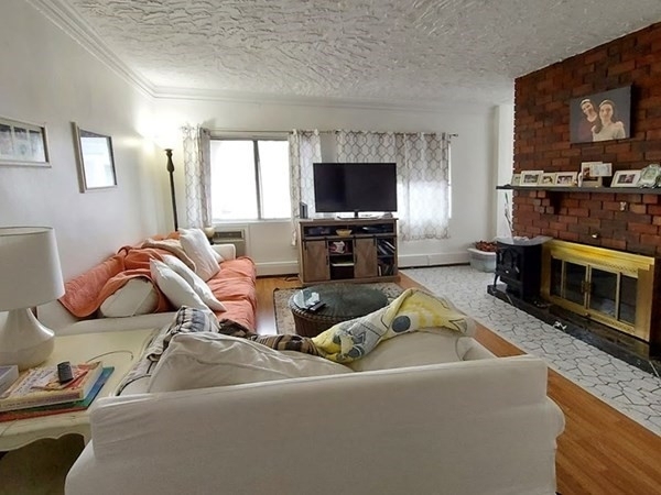 12 Hadley Pl - Photo 4