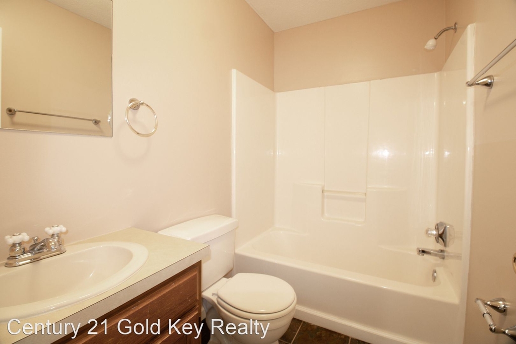 114 Gateway Drive Unit 009 - Photo 15