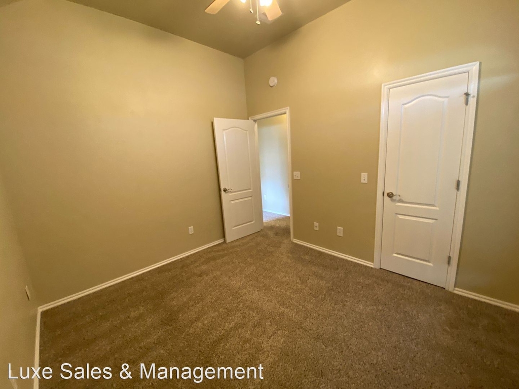 640 E. Linden Lane - Photo 14