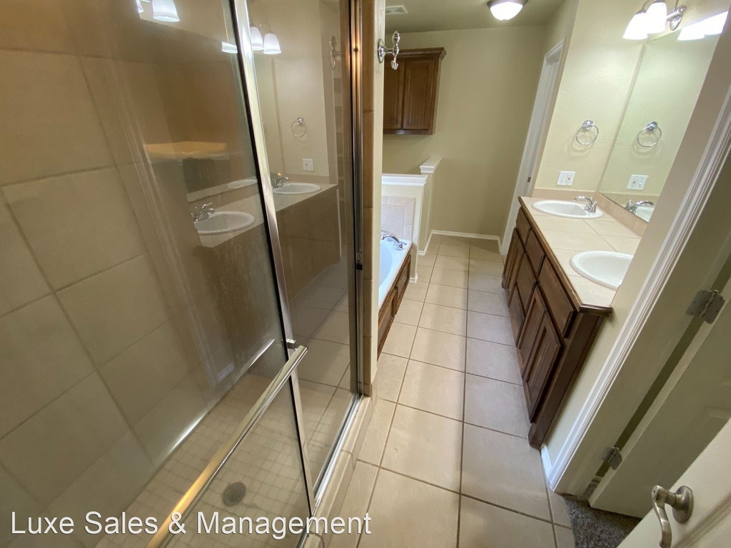 640 E. Linden Lane - Photo 26