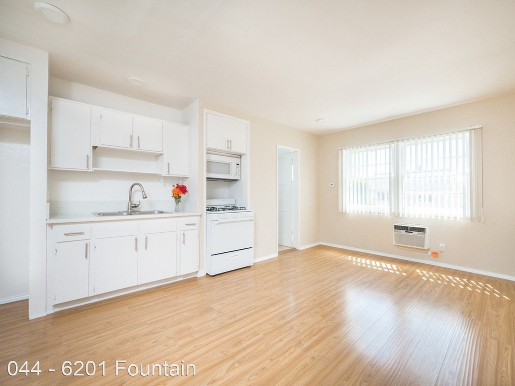 6201 Fountain Ave. - Photo 4