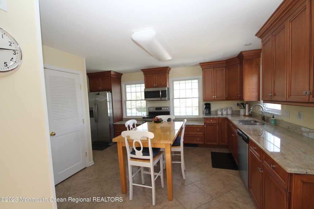 1027 Barnegat Lane - Photo 3